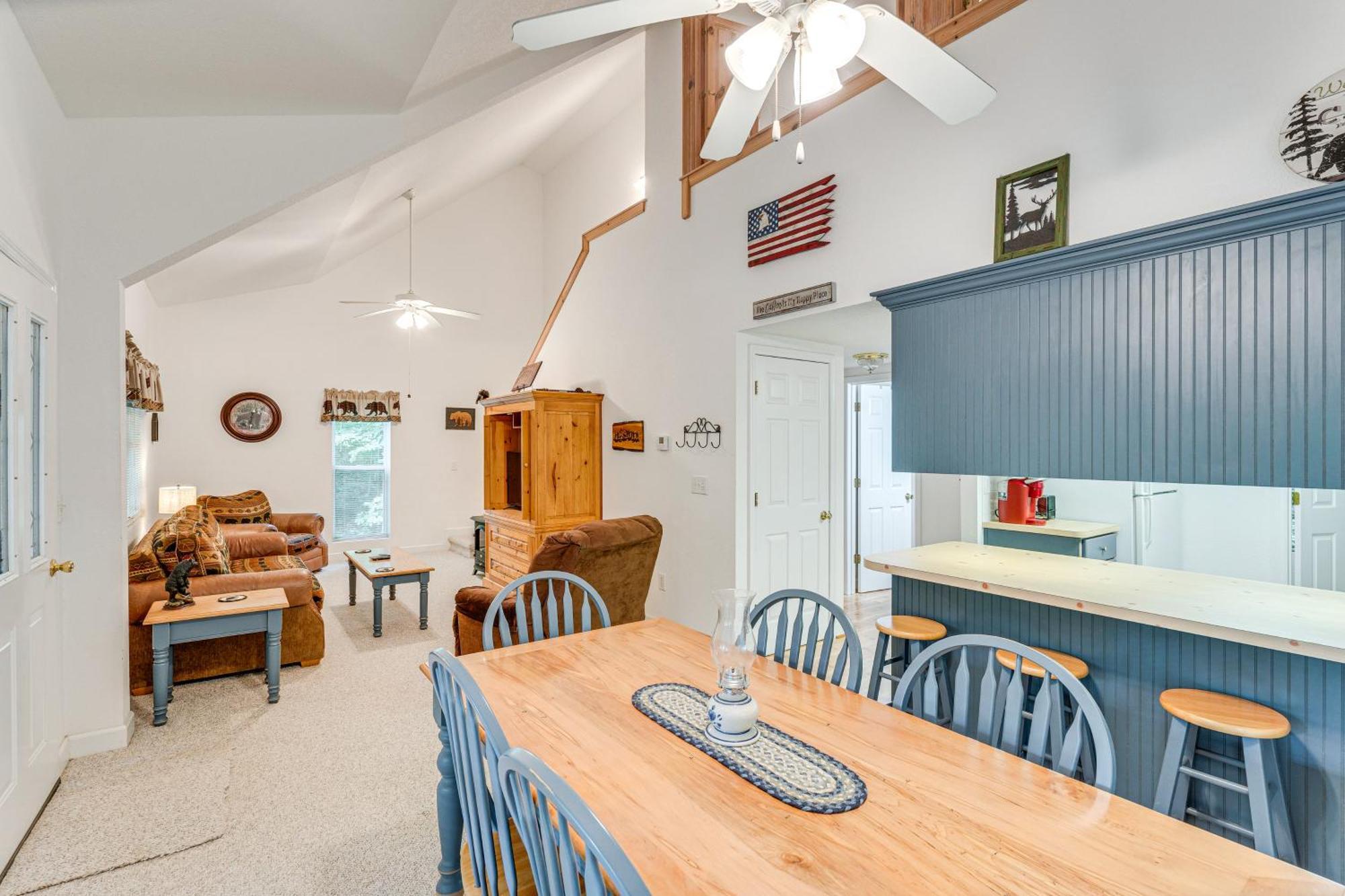 Secluded Cabin With Porch - 7 Miles To Lake Chatuge! Hayesville 外观 照片